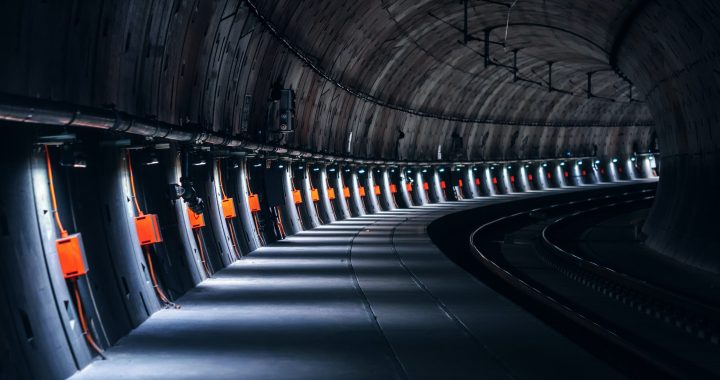 Il  tunnel che porta i neutrini dal CERN al Gran Sasso
